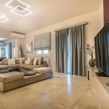 Daedalus Luxury - Seaview & Heated Pool *
